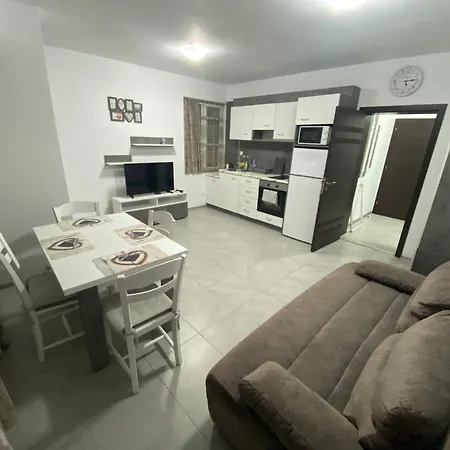 Pretty House Sarafovo 布尔加斯